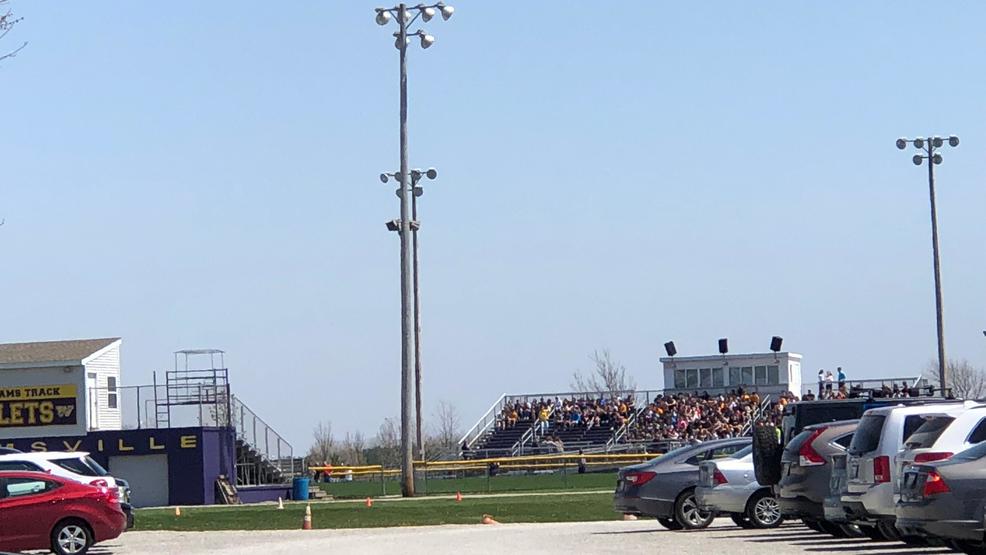 Bomb threat at Williamsville High School WRSP