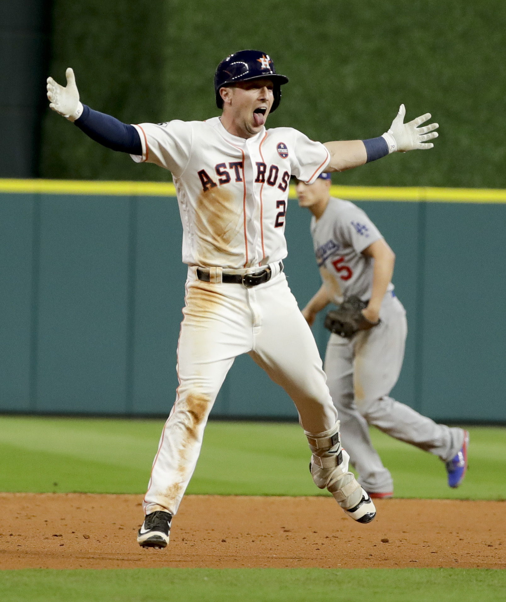 Astros Blast By Dodgers 13-12 In 10th, Lead World Series 3-2 | WOAI