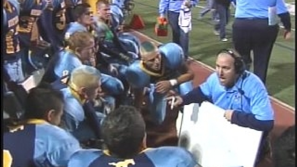 mcmem_defense_huddle(1).jpg