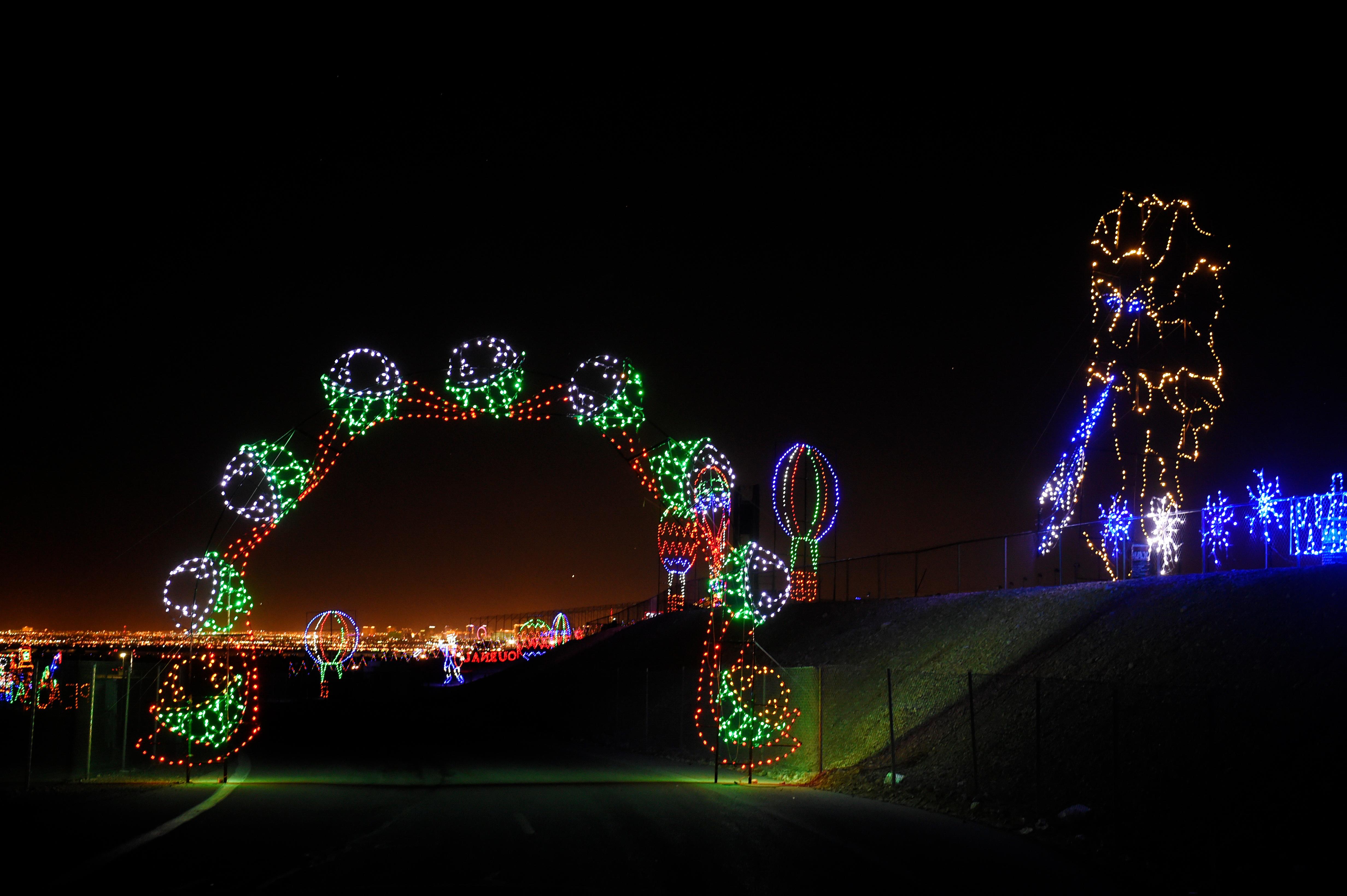 gallery-17th-annual-glittering-lights-display-at-las-vegas-motor