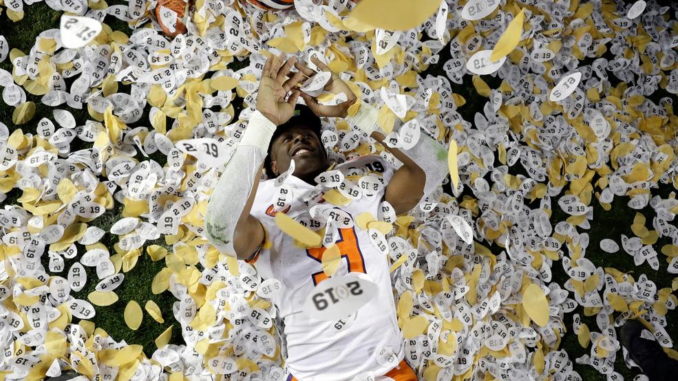 APTOPIX CFP National Championship Clemson Alabama Football AP19008185699269.jpg