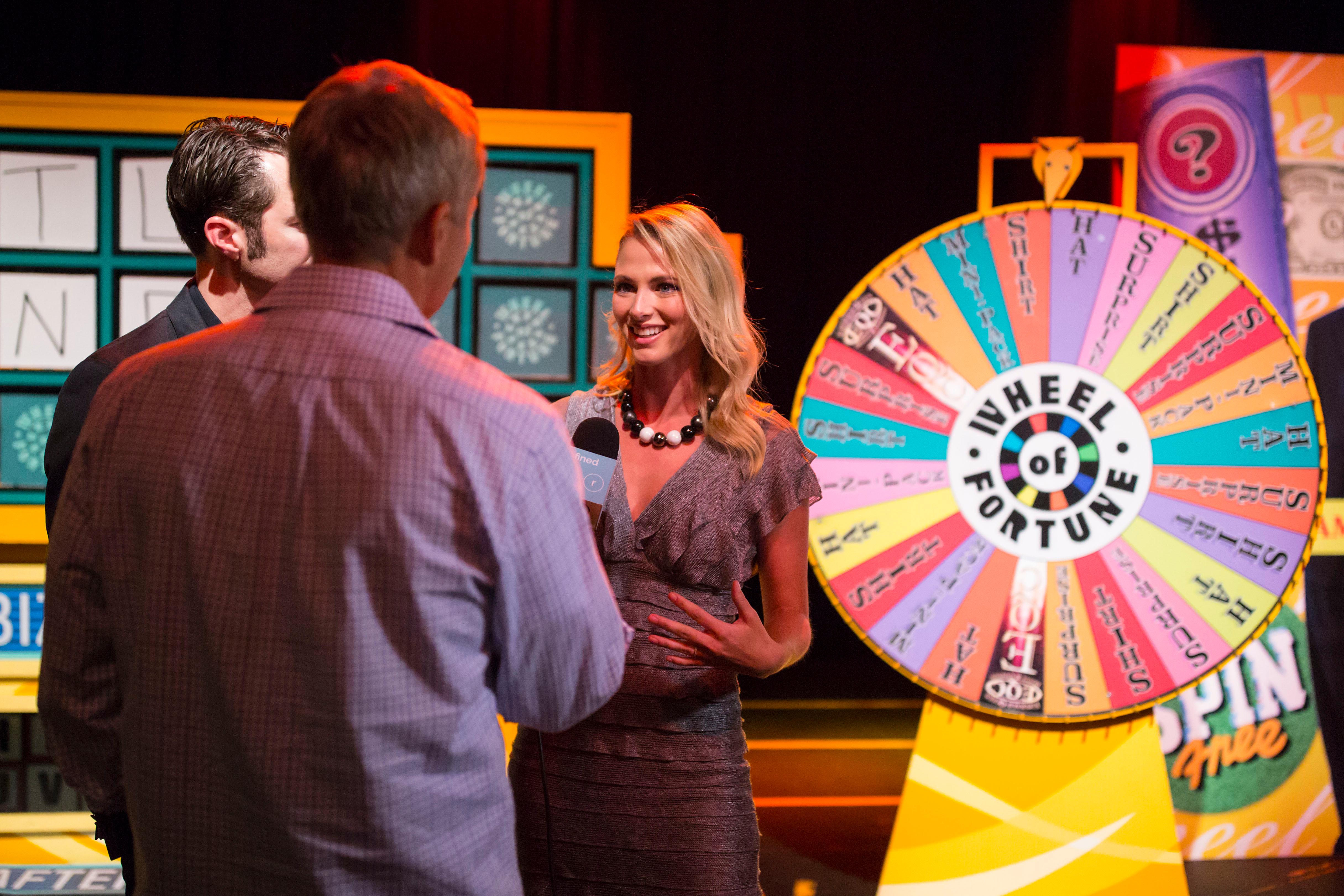 Photos: WHEEL! OF! FORTUNE! Auditions come to Seattle | KOMO