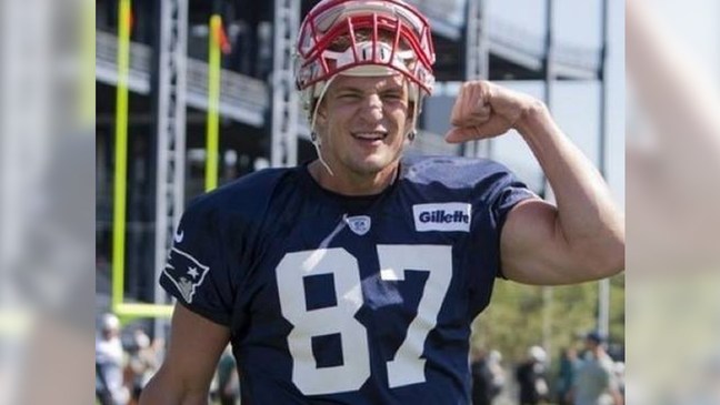 Rob Gronkowski aggressively hits opponent after the whistle is blown