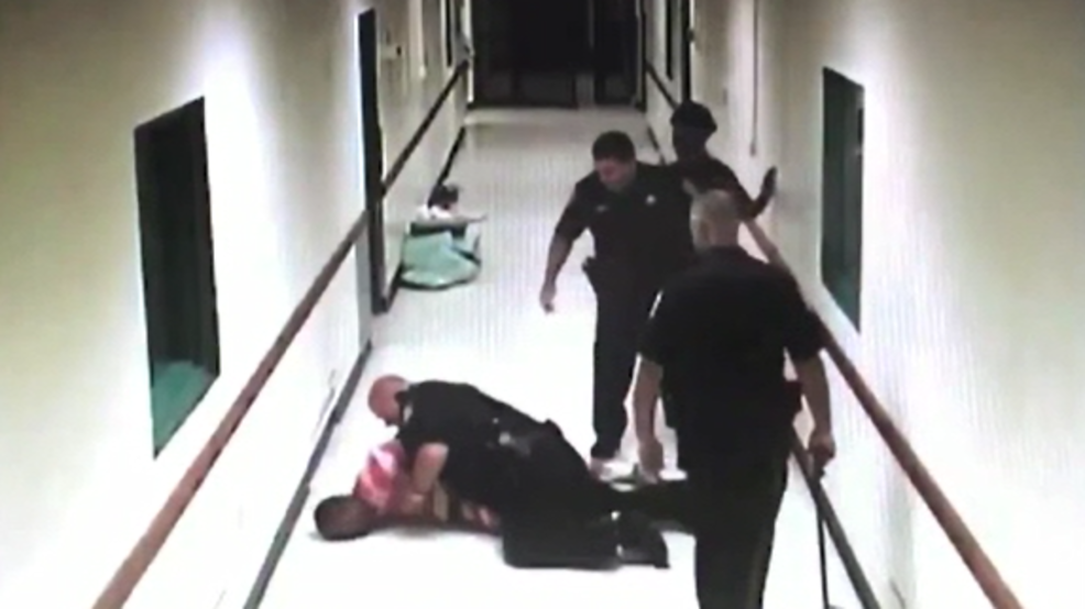 Video Florida Deputy Fired After Inmate Body Slammed Wpec 2737