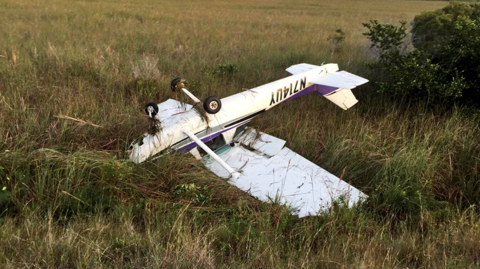 Aircraft crash lands in Everglades WPEC