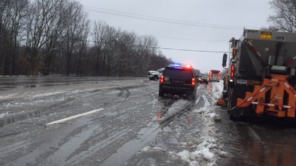 Crews respond to reported fatal crash on M-43 in Kalamazoo | WWMT