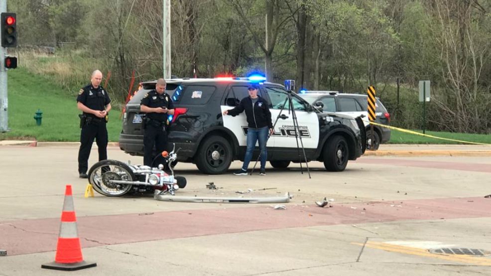 Police responds to motorcycle crash in NW Cedar Rapids KGAN