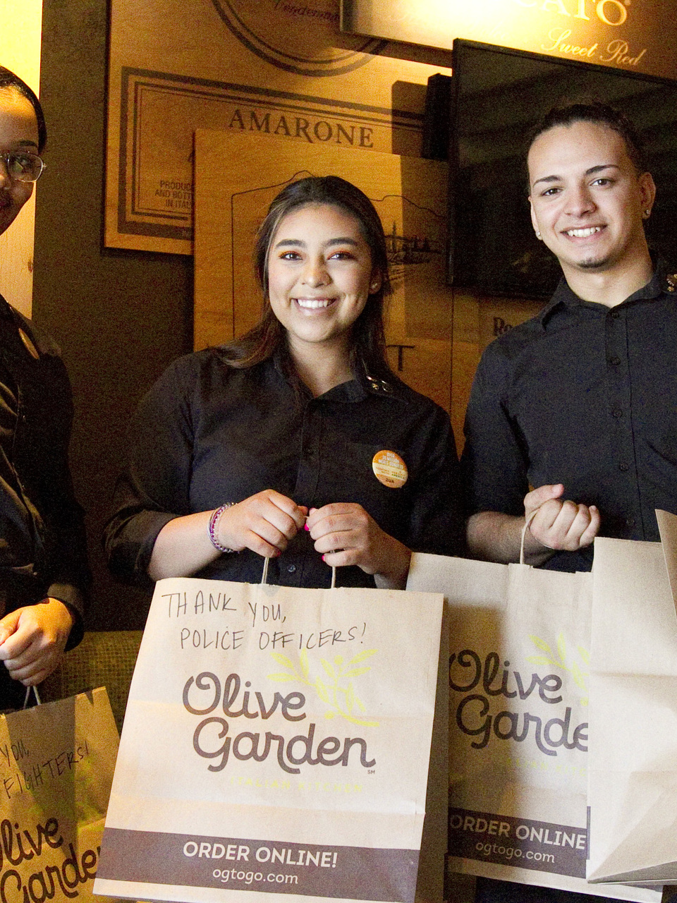 Olive Garden Is Delivering Complimentary Meals To First Responders
