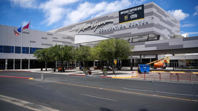 photos: vegas golden knights banner installation at las vegas convention center #nocaps