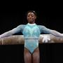 Simone Biles dresses "for the survivors" while winning 5th US gymnastics title