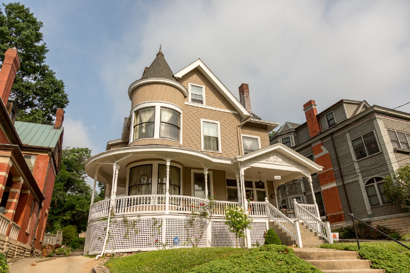 Photo Tour The Lovely Homes Of Clifton Cincinnati Refined